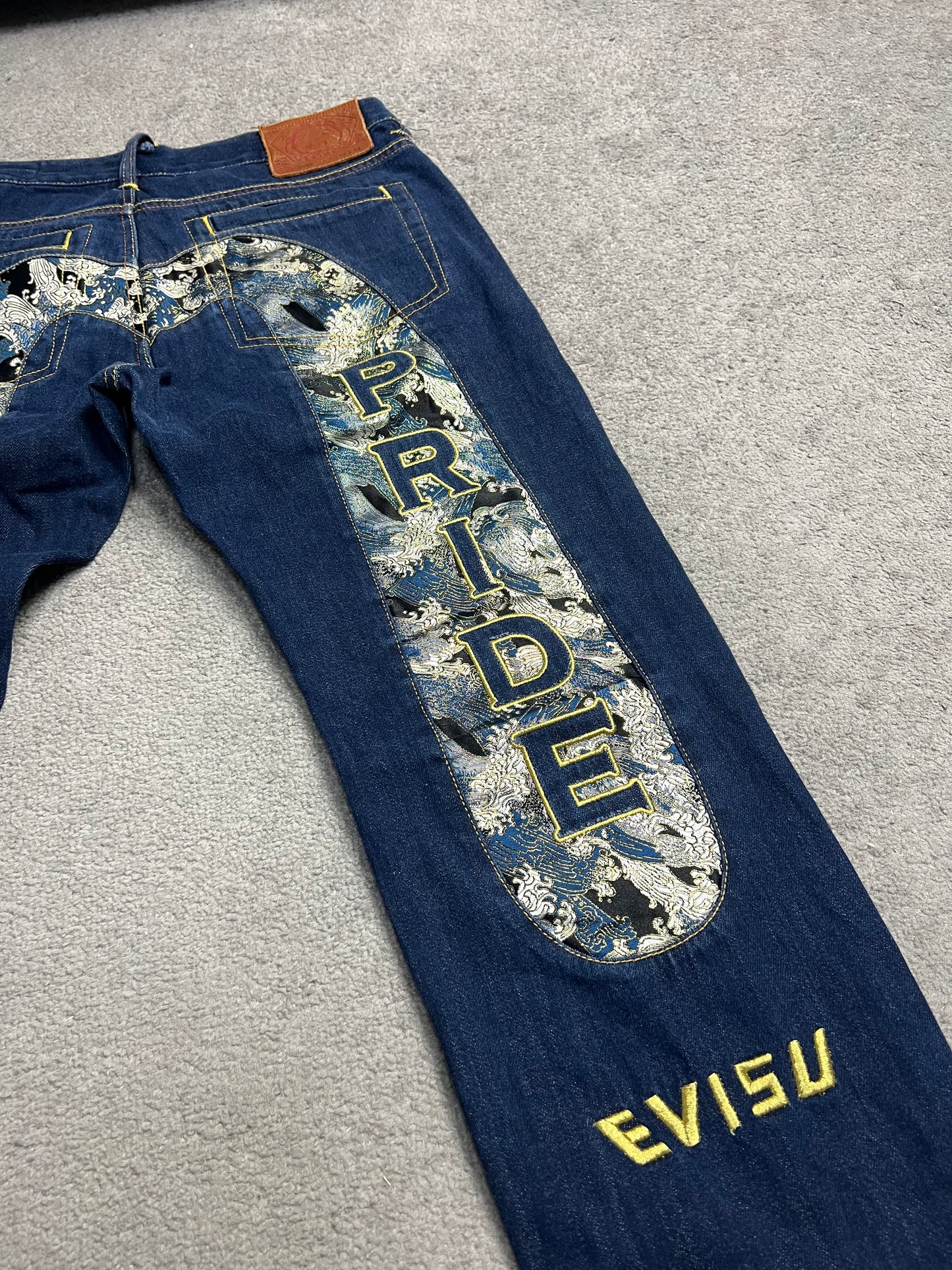 Evisu Jeans Boy skinny (S)