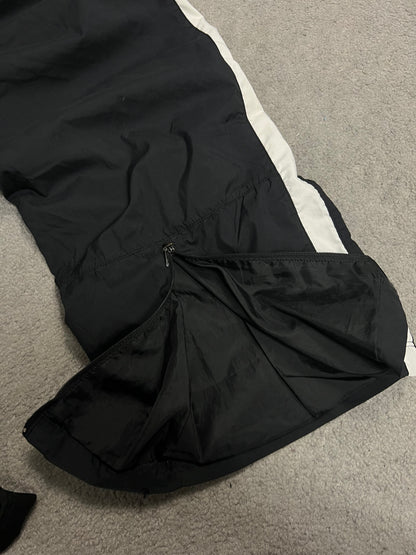 Nike Tracksuit M (Frauen)