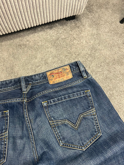 Levi’s Jeans (M)