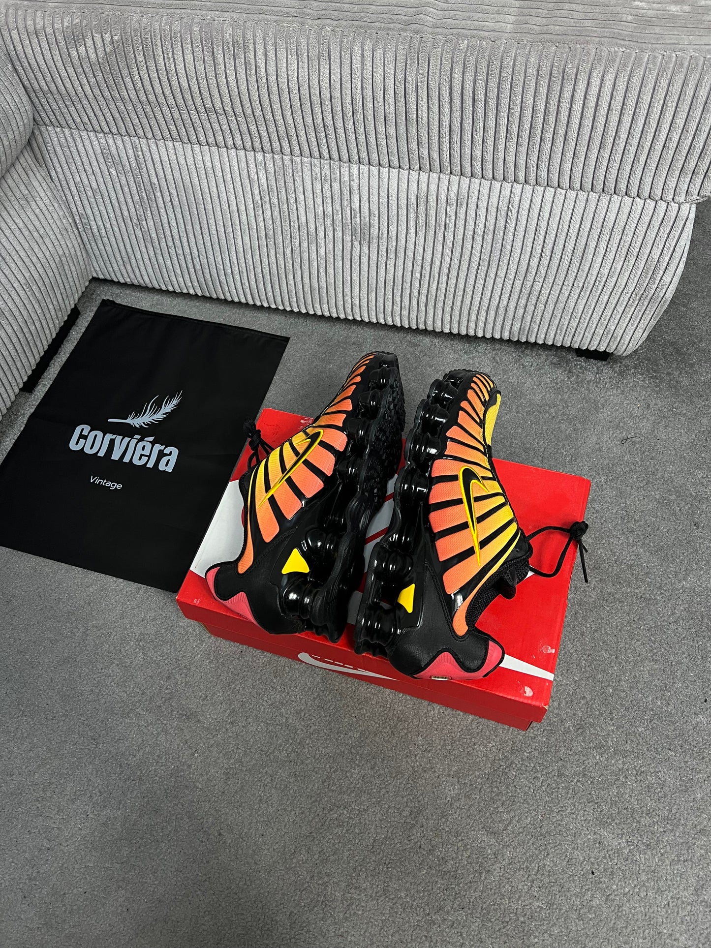 Nike Shox TL Sunshine | 45 |