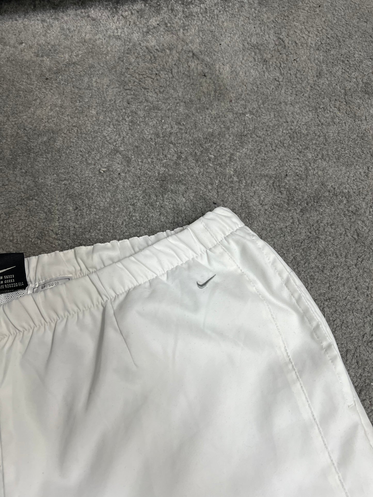 Nike Tracksuit L (Frauen)