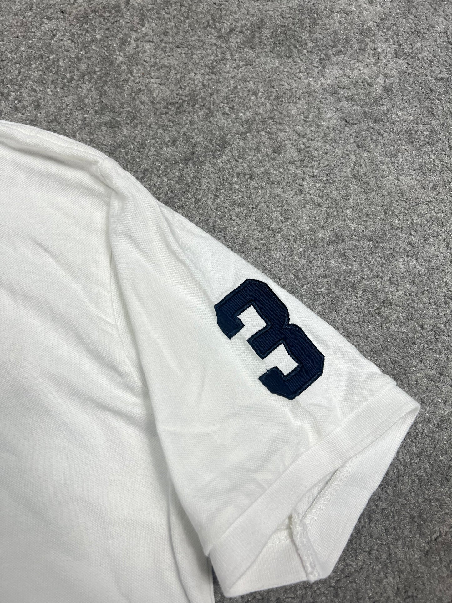 Ralph Lauren Polo (L)