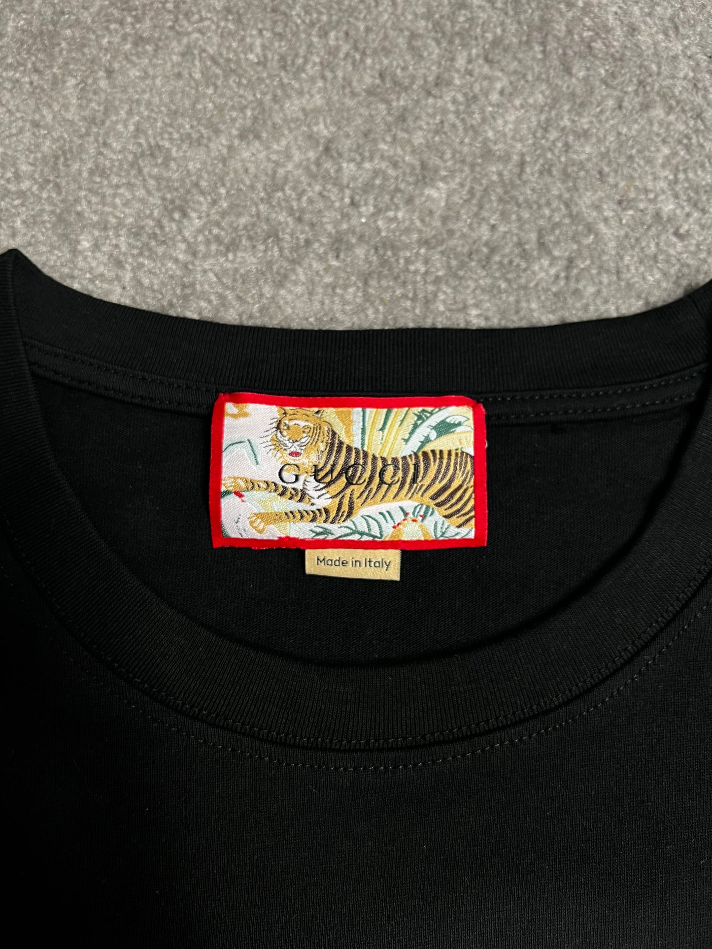 Gucci T-Shirt | L |
