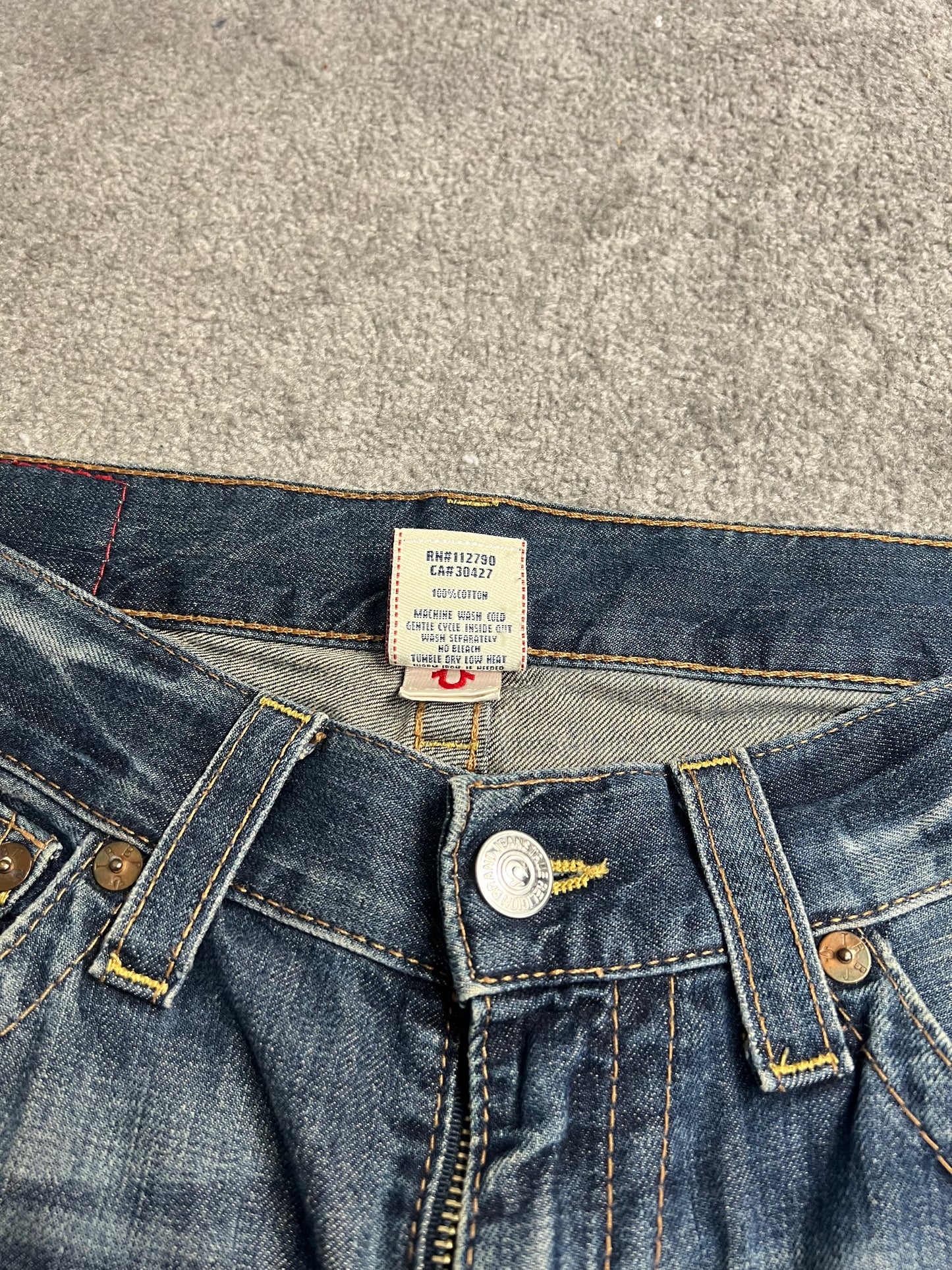 True Religion Jeans (M)