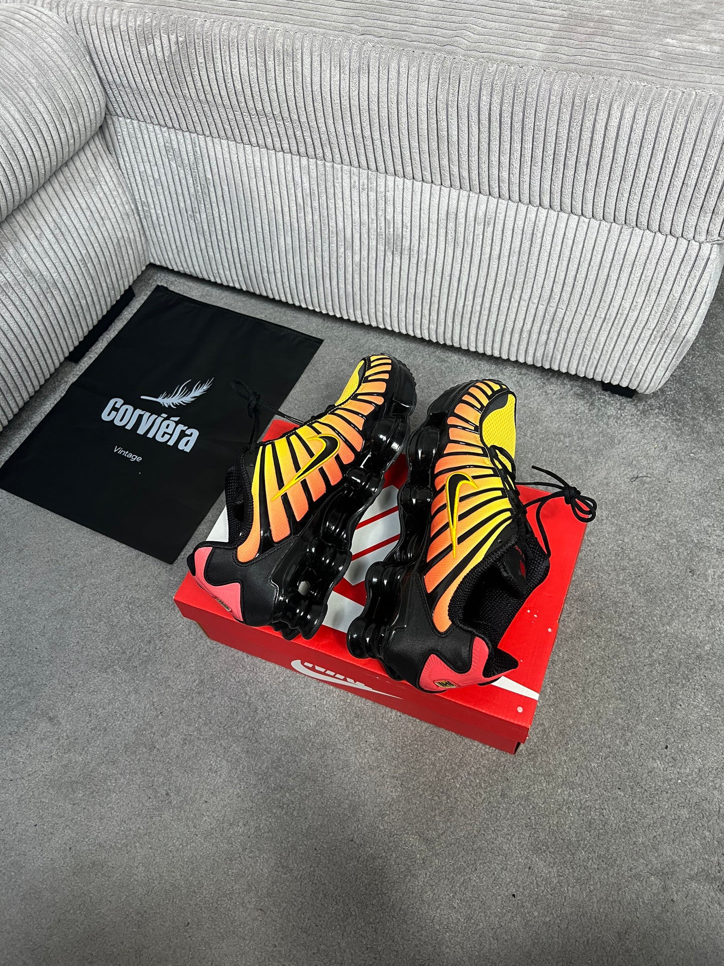 Nike Shox TL Sunshine | 44,5 |