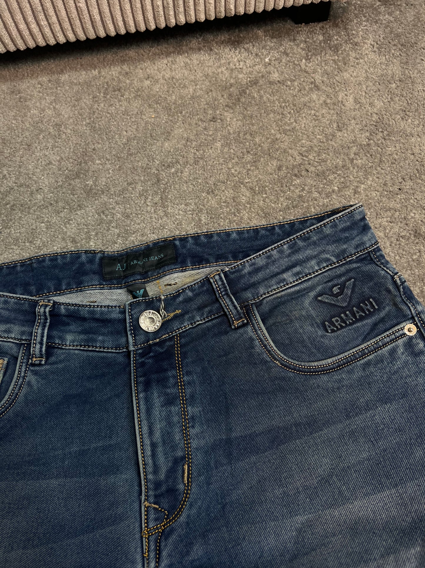 Armani Jeans (M)