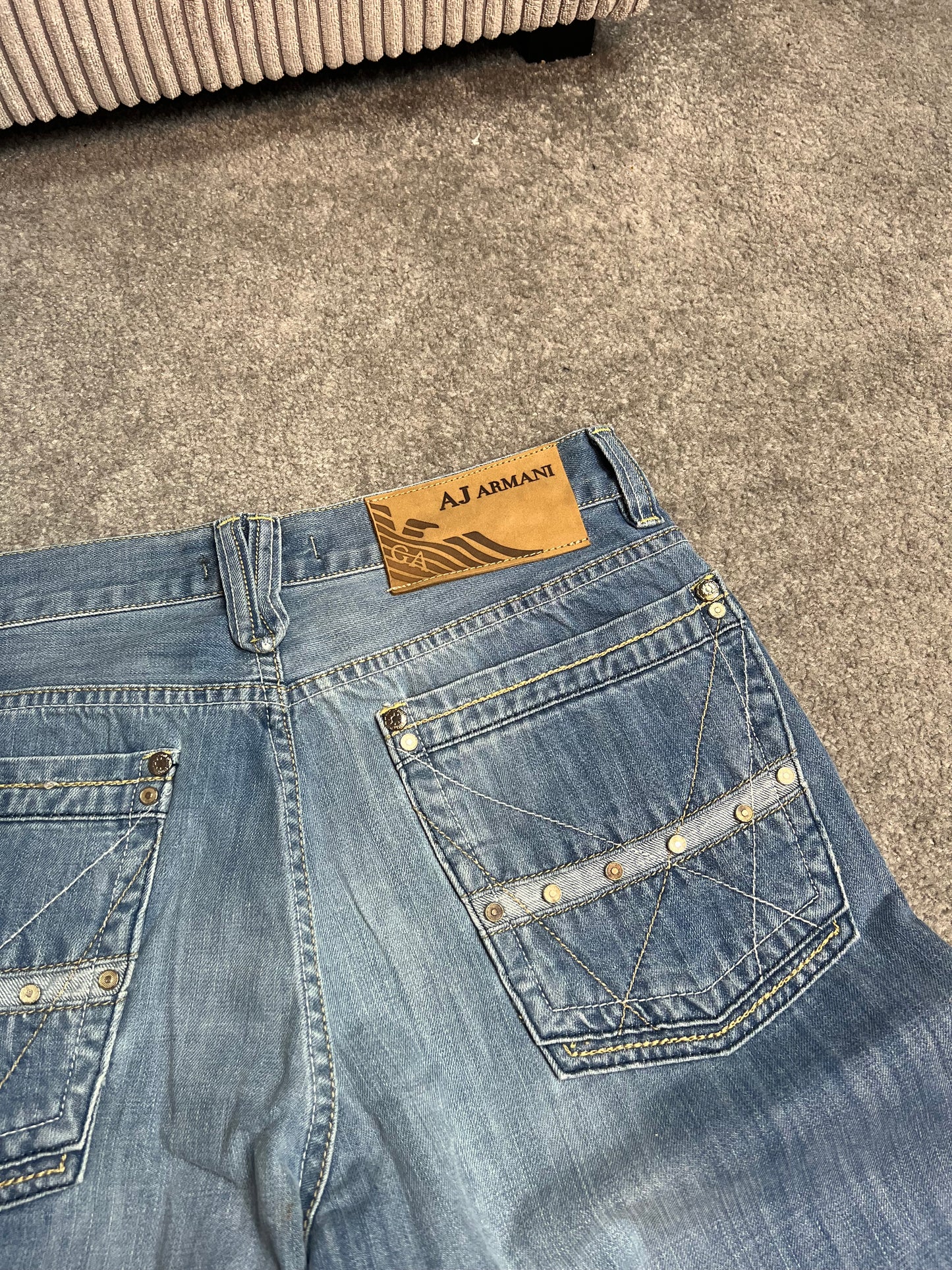 Armani Jeans (M)
